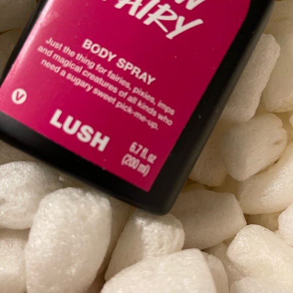 Lush Cosmetics Snow Fairy Body Spray- New. 6.7 oz - new, never sprayed - Picture 2 of 3